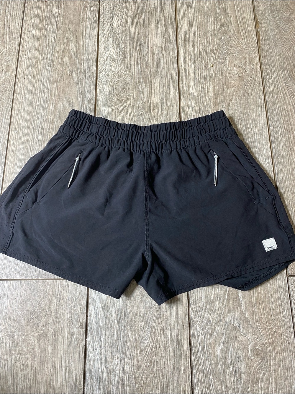 Vuori Black Dash Running Athletic Performance Shorts Women's Size M